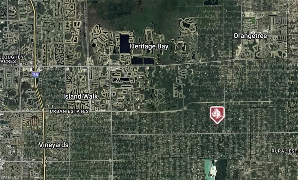 320 3rd St NW, Naples, FL 34120-3