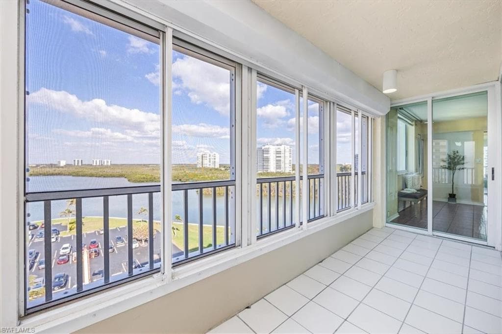 21 Bluebill Ave B806, Naples, FL 34108-20