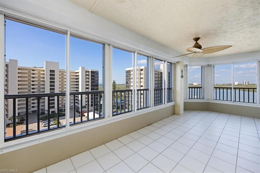 21 Bluebill Ave B806, Naples, FL 34108-21