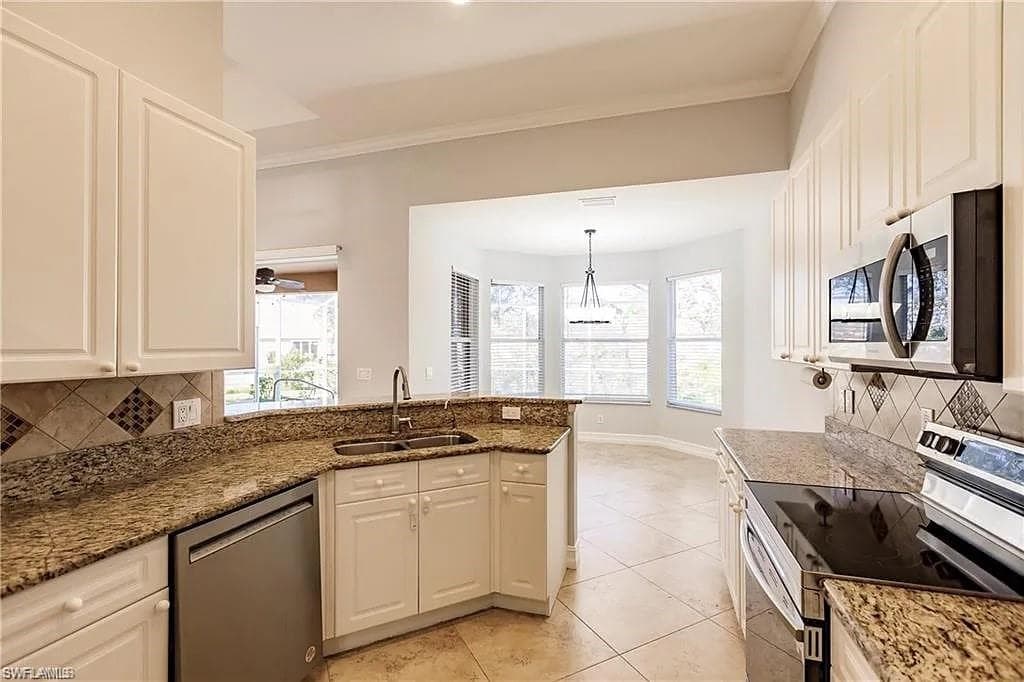 1208 14th Ave, Cape Coral, FL 33993-16