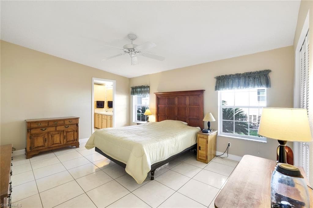255 Riverwood Rd, Naples, FL 34114-9