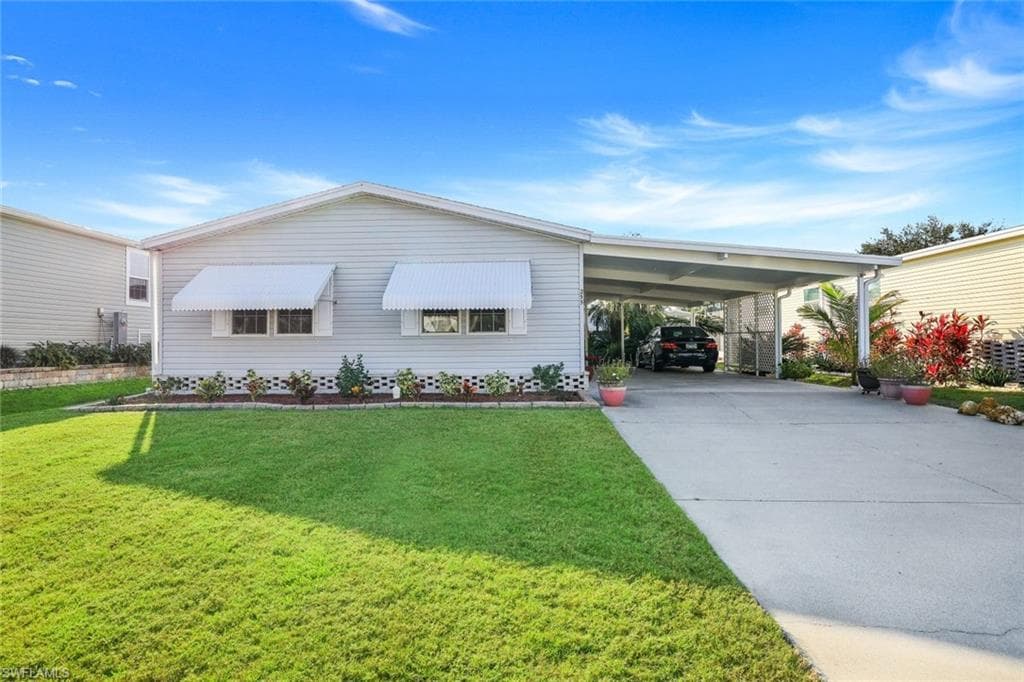 255 Riverwood Rd, Naples, FL 34114-3
