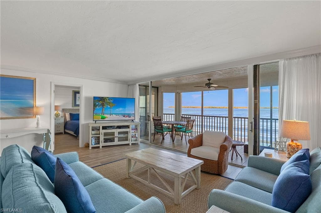 17170 Harbour Point Dr 105, Fort Myers, FL 33908-1