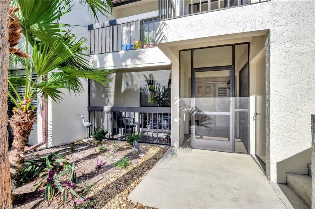 1818 Kings Lake Blvd 103, Naples, fl 34112-9