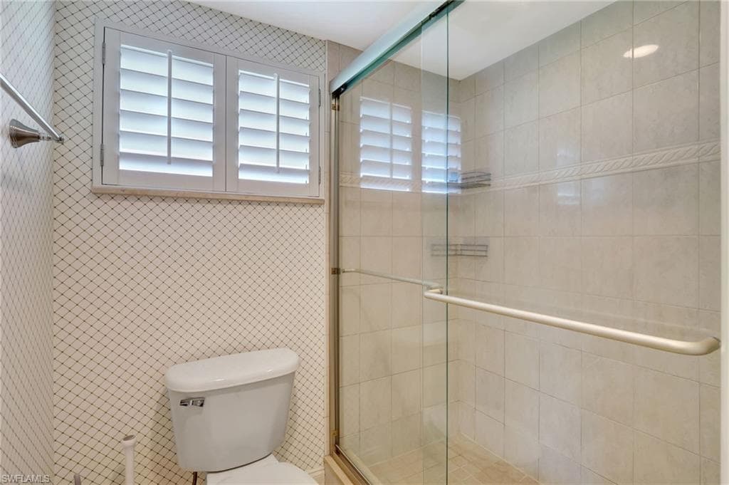 1818 Kings Lake Blvd 103, Naples, fl 34112-32