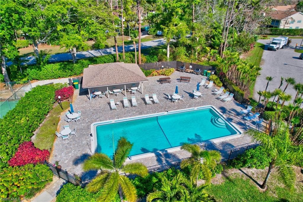 1818 Kings Lake Blvd 103, Naples, fl 34112-38