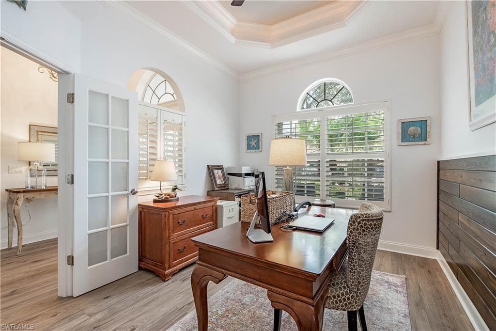 6538 Chestnut Cir, Naples, FL 34109-11