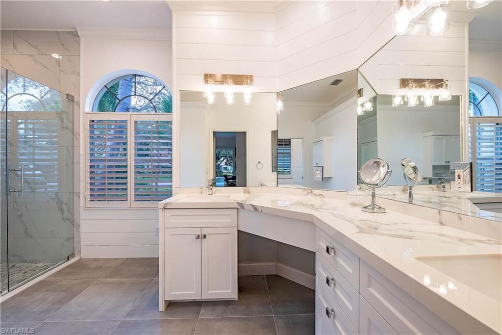 6538 Chestnut Cir, Naples, FL 34109-13