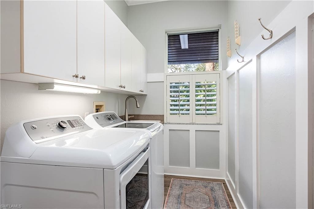 6538 Chestnut Cir, Naples, FL 34109-18