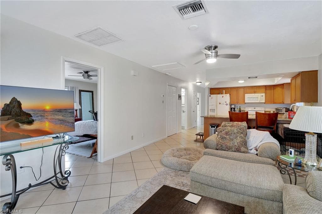 816 104th Ave N, Naples, FL 34108-13