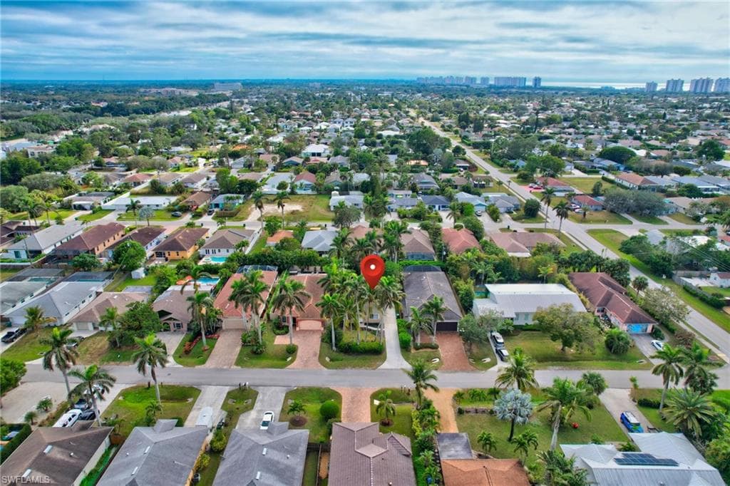 816 104th Ave N, Naples, FL 34108-36