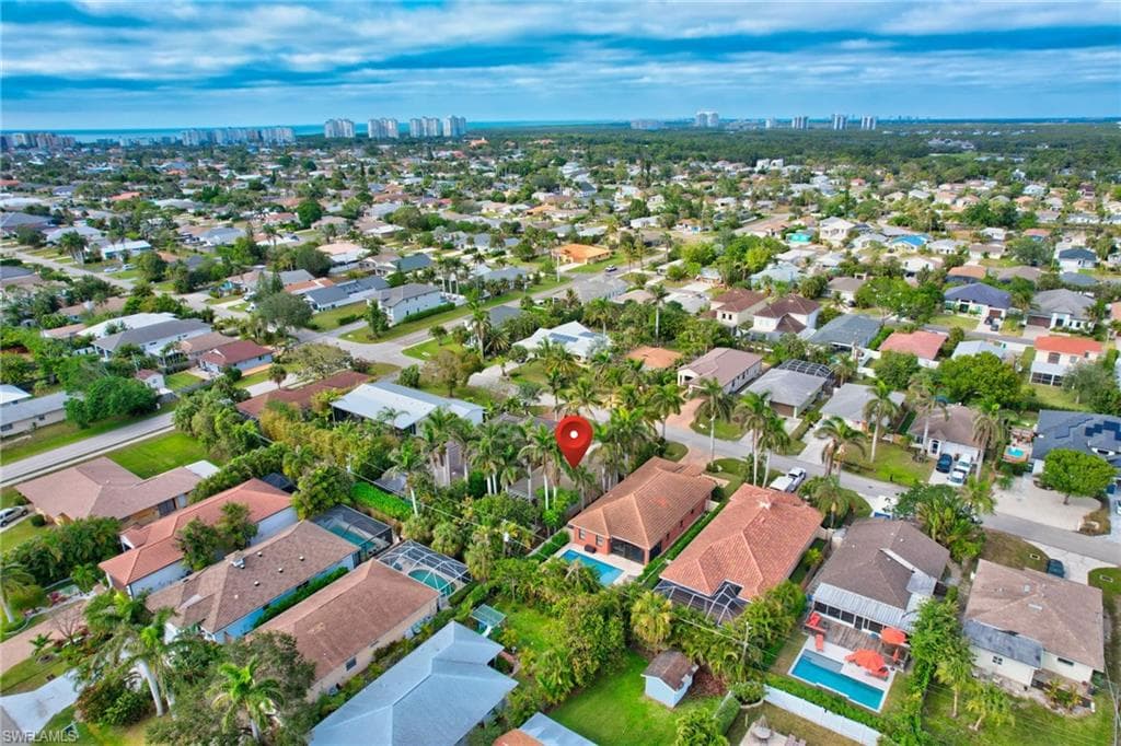 816 104th Ave N, Naples, FL 34108-39