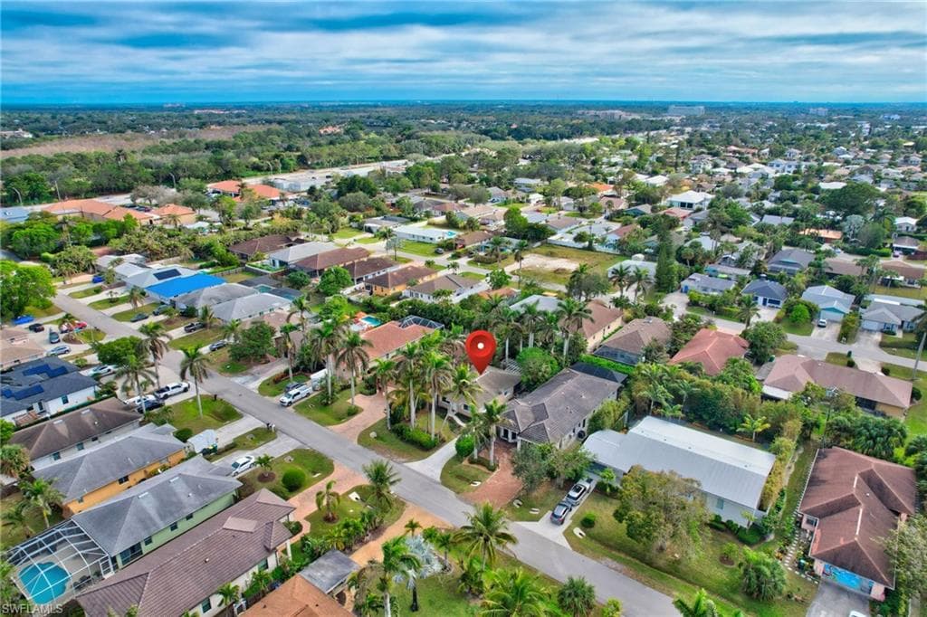 816 104th Ave N, Naples, FL 34108-43