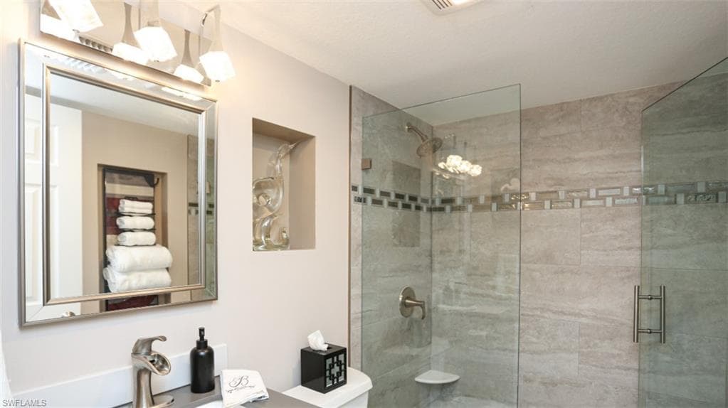 950 7th Ave S 23, Naples, FL 34102-15
