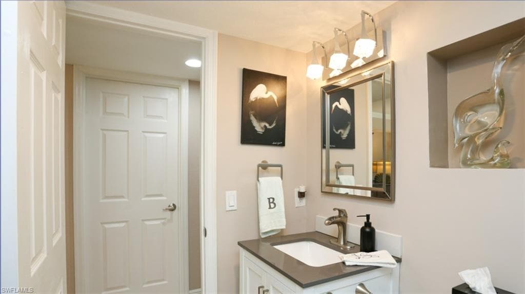 950 7th Ave S 23, Naples, FL 34102-16