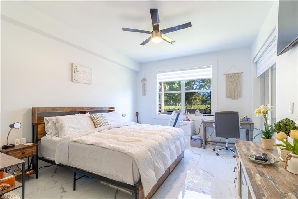 1024 Mainsail Dr 512, Naples, FL 34114-9