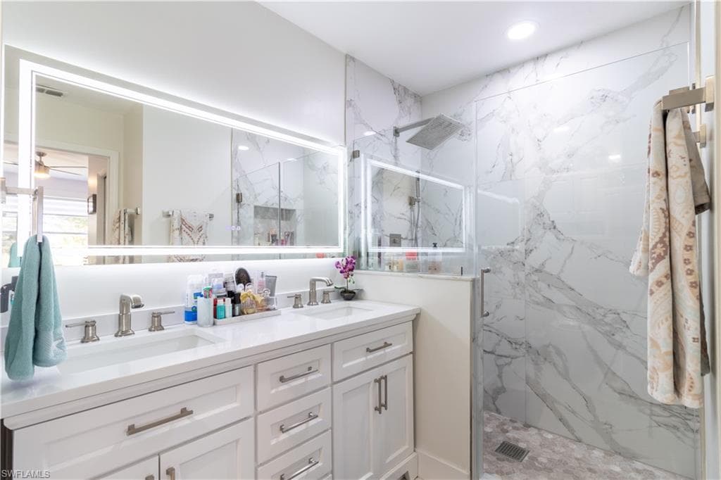 1024 Mainsail Dr 512, Naples, FL 34114-10