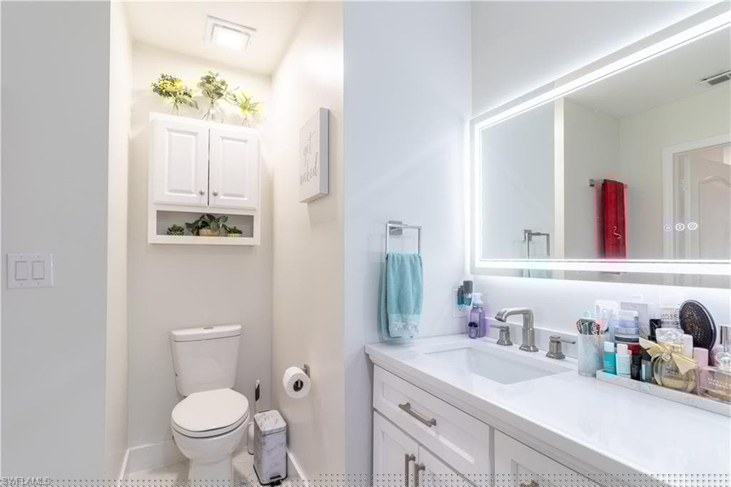 1024 Mainsail Dr 512, Naples, FL 34114-11