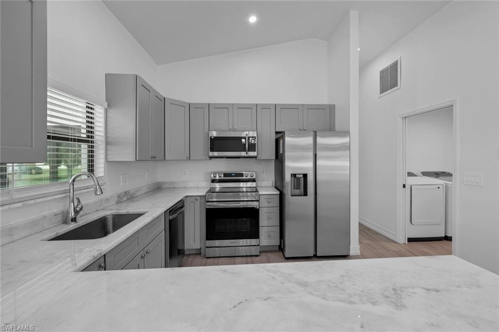6109 Hutton Ct, Fort Myers, FL 33905-6