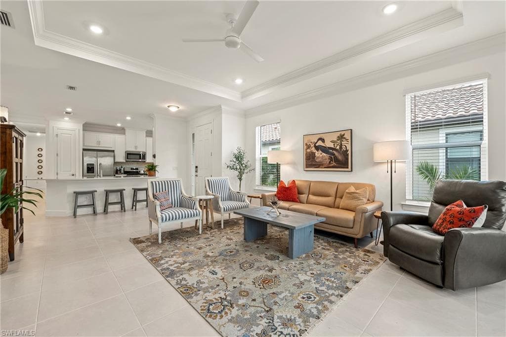 15549 Vittorio St, Naples, FL 34114-12