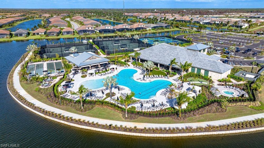 15549 Vittorio St, Naples, FL 34114-27