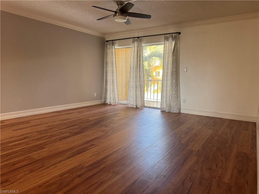 2366 Mall Dr 303, Fort Myers, FL 33901-10