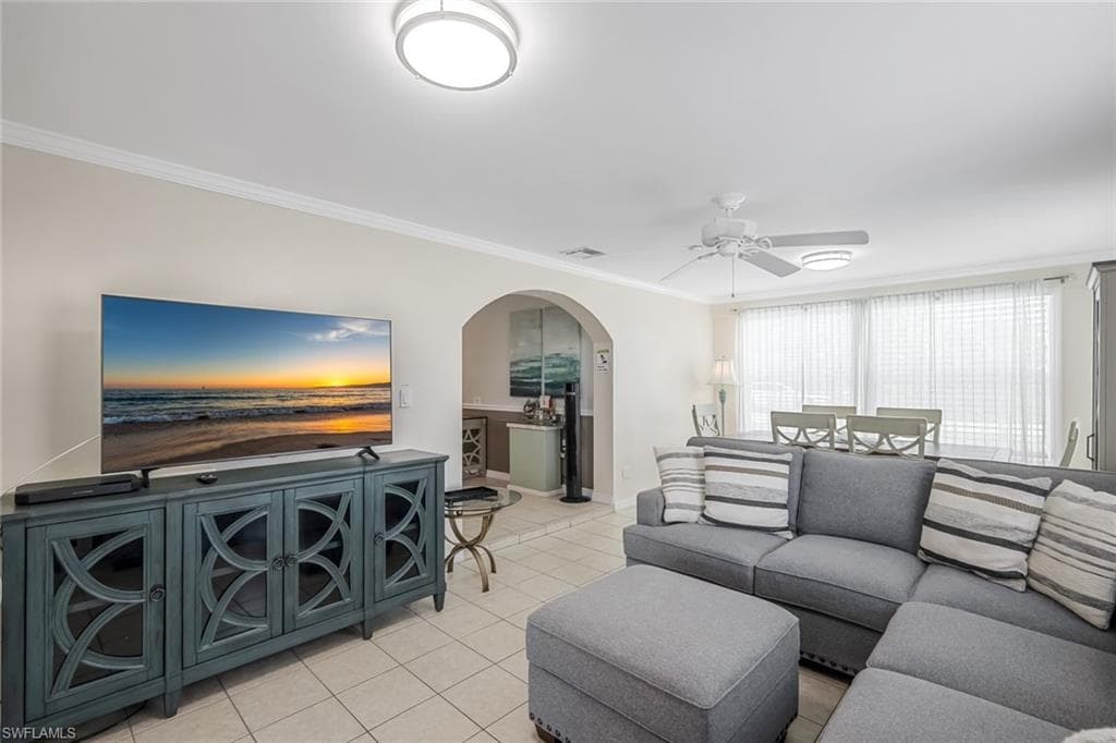 814 107th Ave N, Naples, FL 34108-12