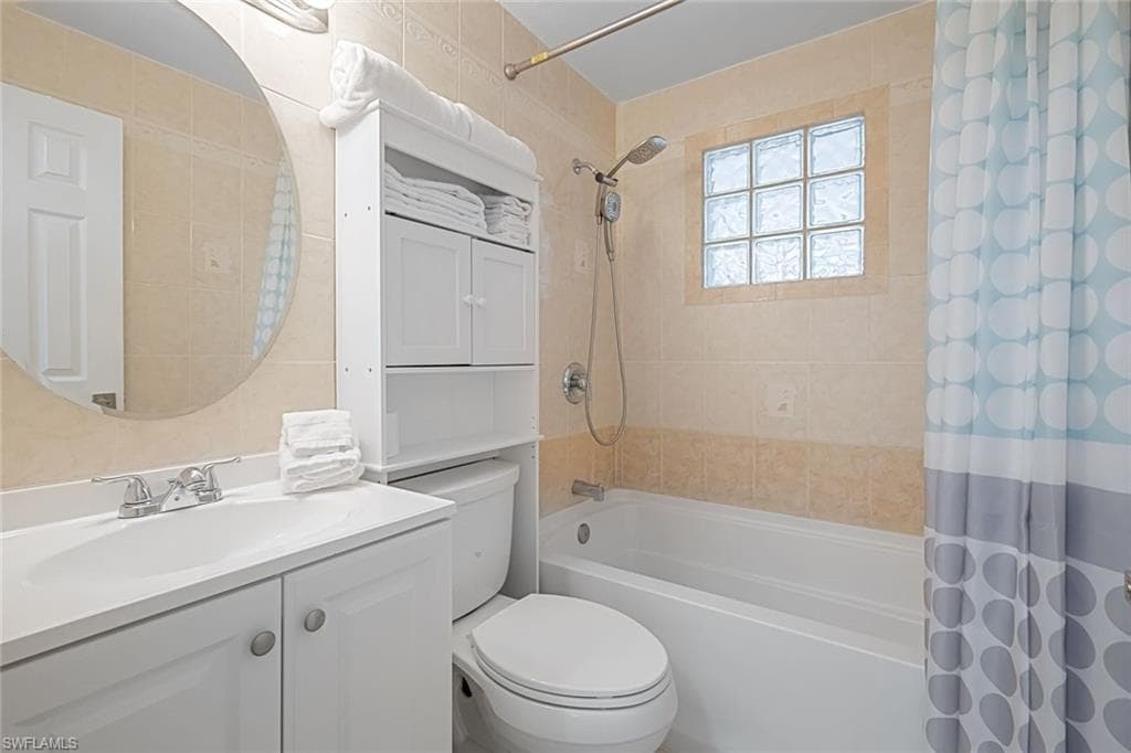 814 107th Ave N, Naples, FL 34108-17
