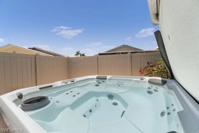 814 107th Ave N, Naples, FL 34108-24