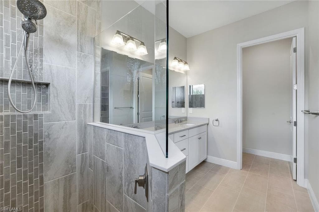 3959 Pegasus Way, Naples, FL 34120-21