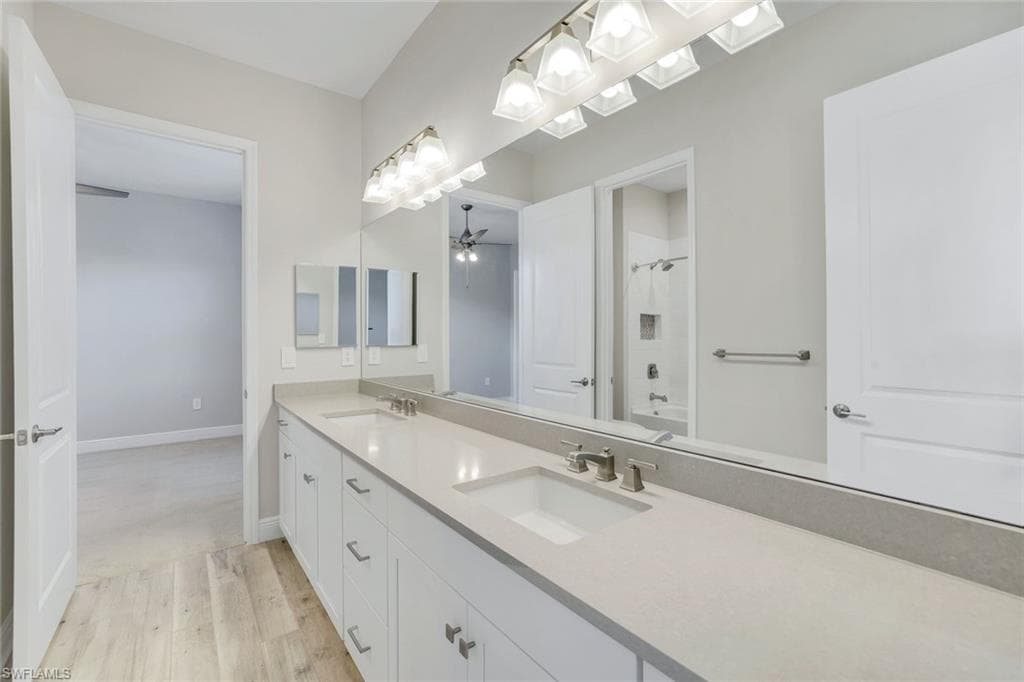 3959 Pegasus Way, Naples, FL 34120-25