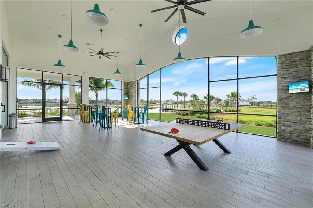 3959 Pegasus Way, Naples, FL 34120-45