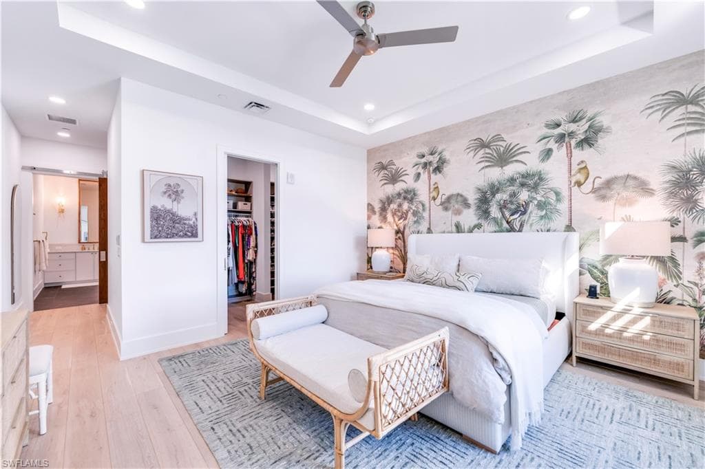 82 9th St S 303, Naples, FL 34102-13