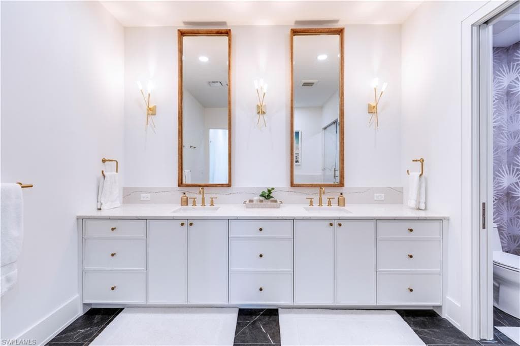 82 9th St S 303, Naples, FL 34102-15