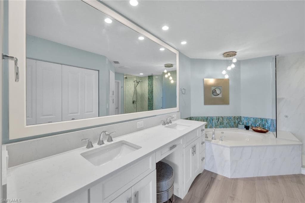 263 Barefoot Beach Blvd 505, Bonita Springs, FL 34134-18
