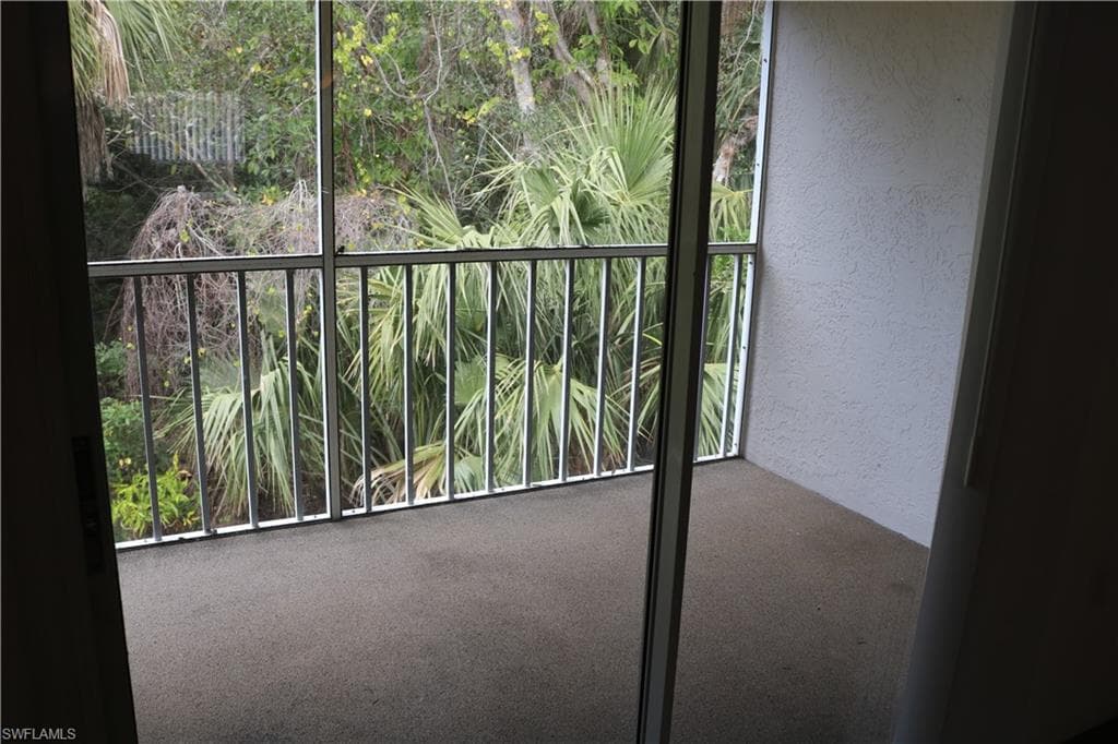 2385 Naples Trace Cir 5, Naples, FL 34109-16