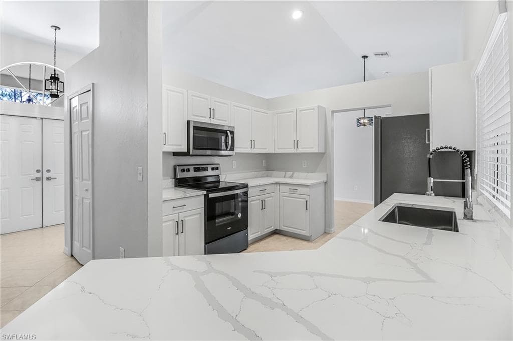 4367 18th St NE, Naples, FL 34120-10
