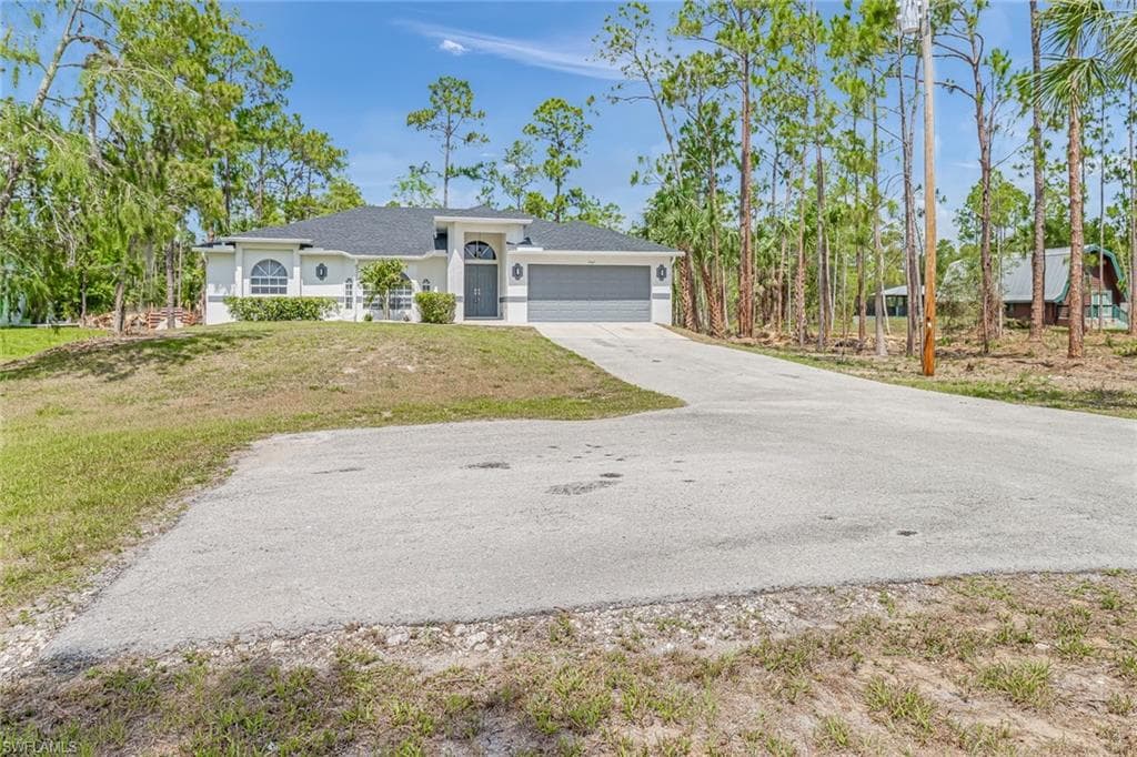 4367 18th St NE, Naples, FL 34120-3