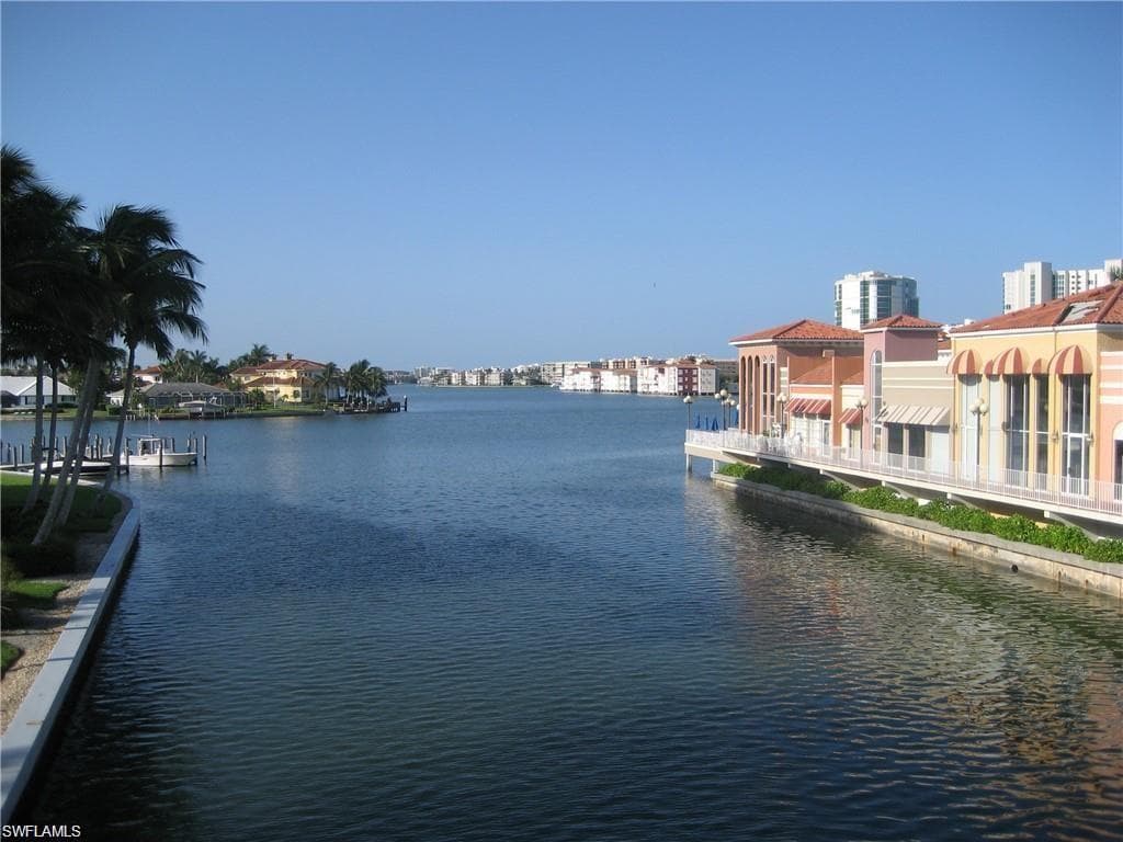 4160 Crayton Rd A1, Naples, FL 34103-19