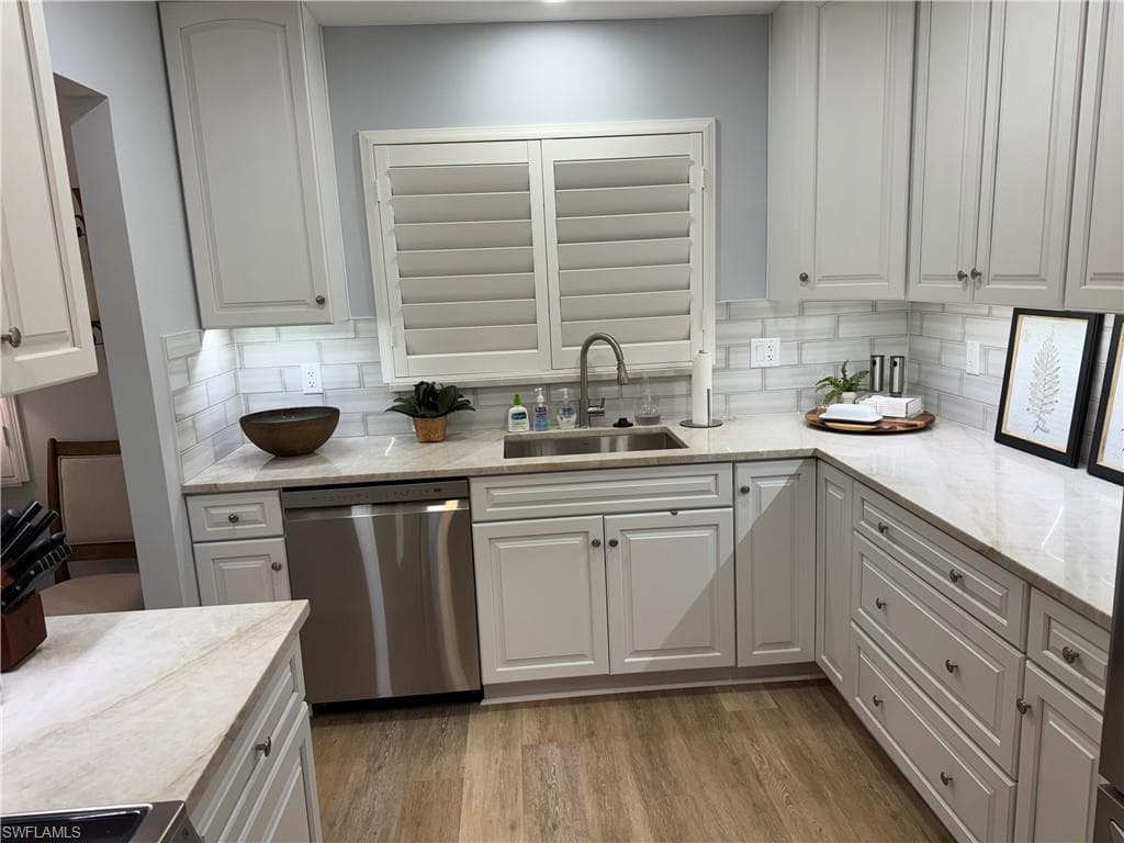 4160 Crayton Rd A1, Naples, FL 34103-3