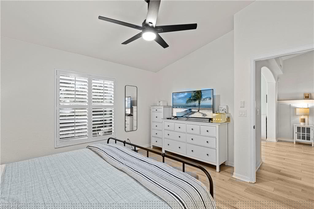 8330 Ibis Cove Cir B242, Naples, FL 34119-18