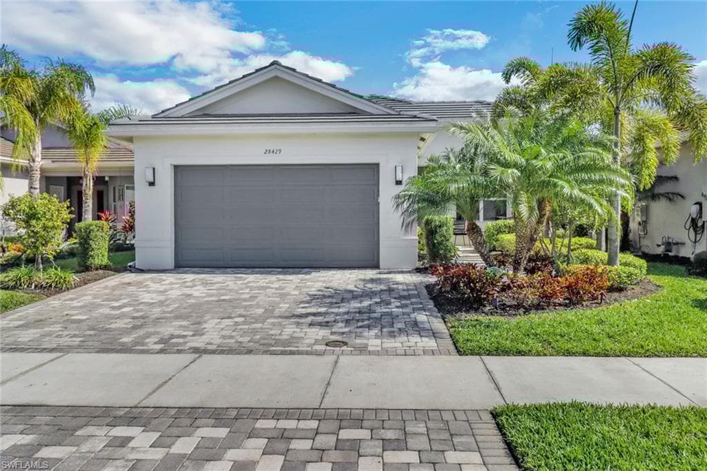 28429 Capraia Dr, Bonita Springs, FL 34135-25