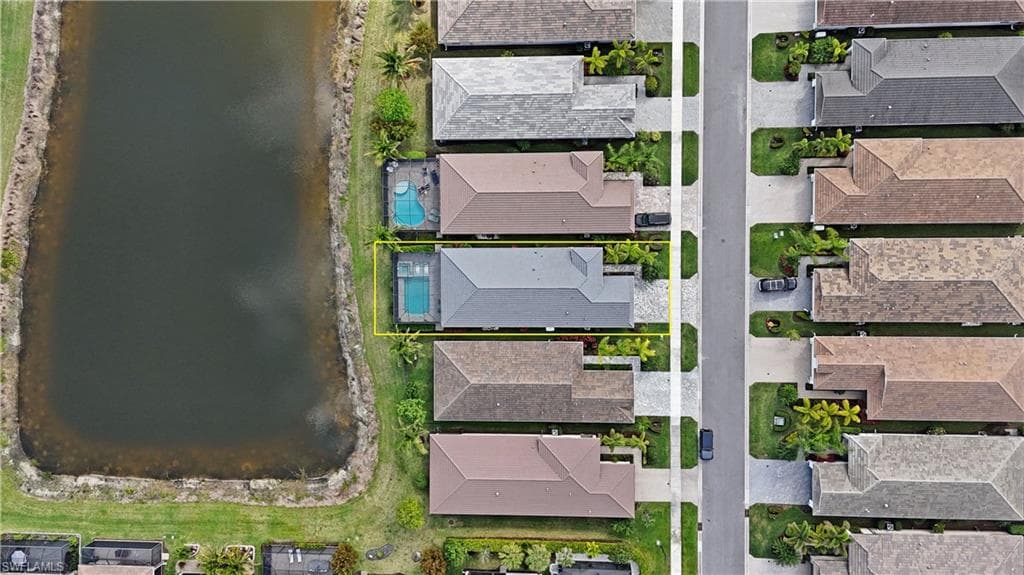 28429 Capraia Dr, Bonita Springs, FL 34135-28