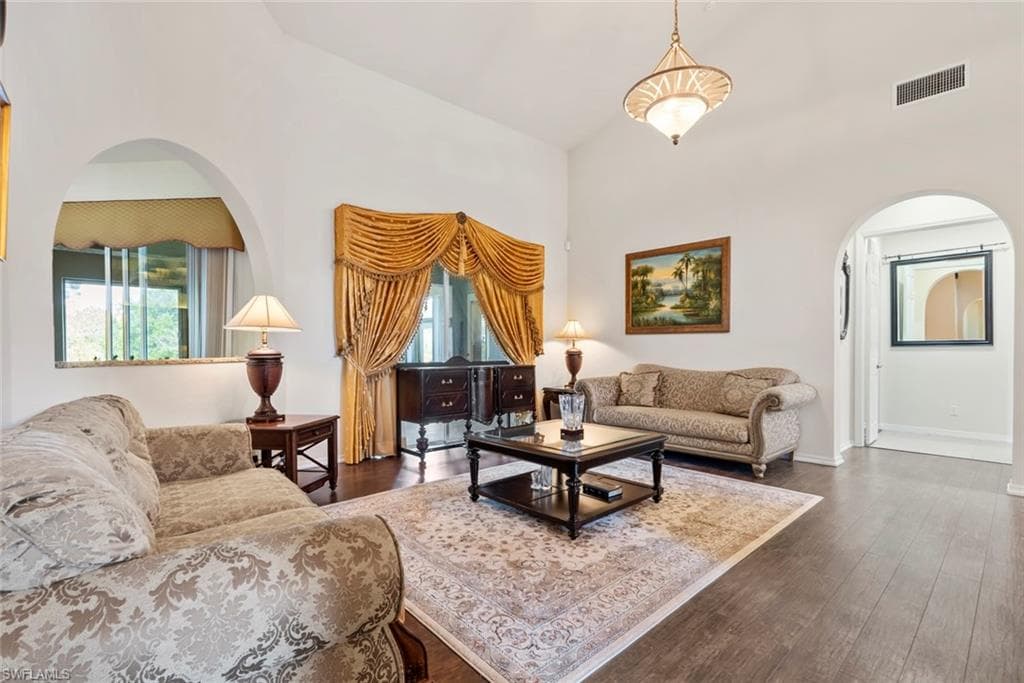 2671 72nd Ave NE, Naples, FL 34120-9
