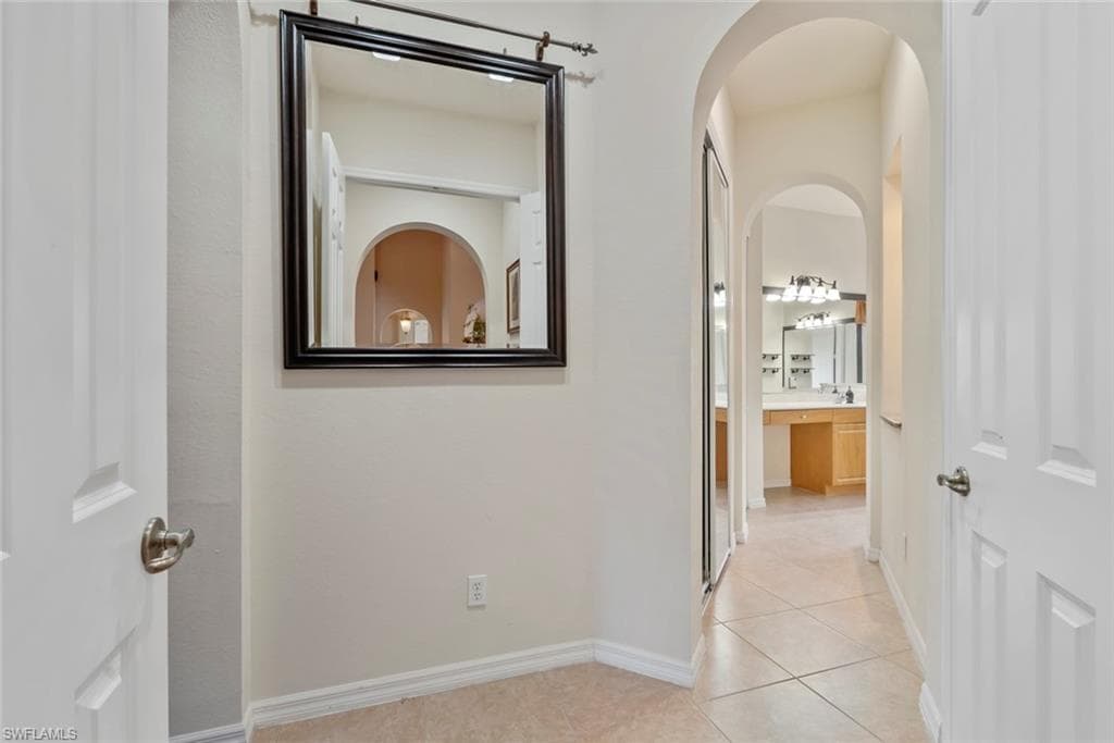 2671 72nd Ave NE, Naples, FL 34120-12