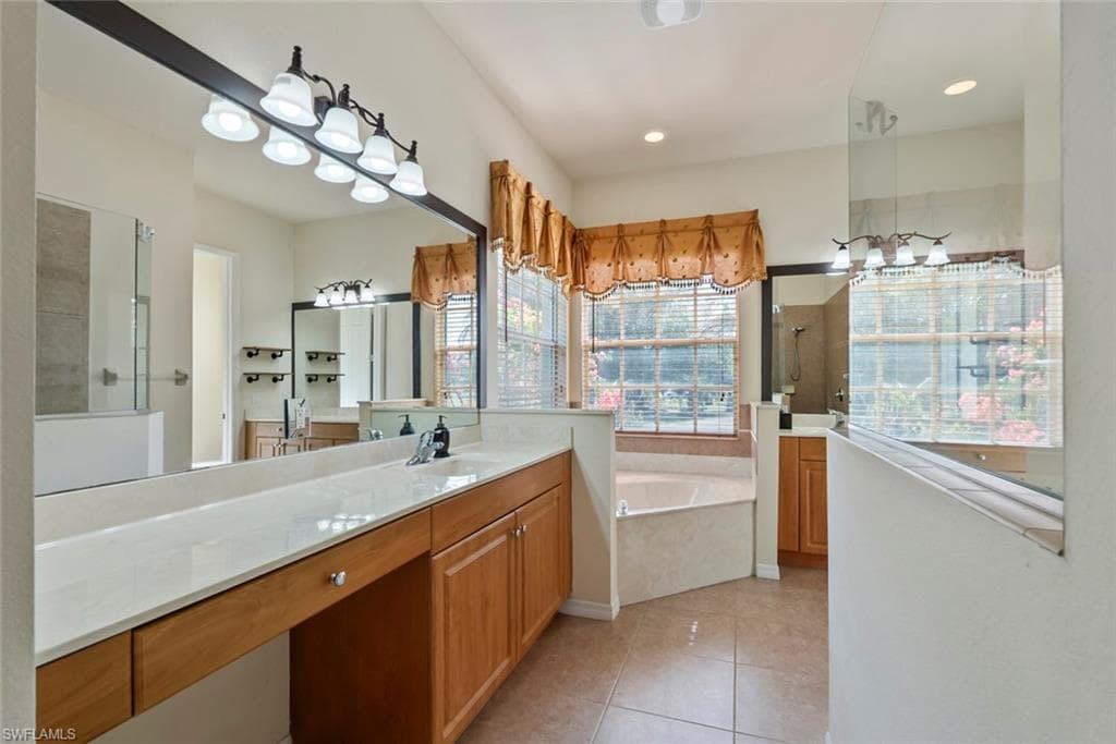2671 72nd Ave NE, Naples, FL 34120-15