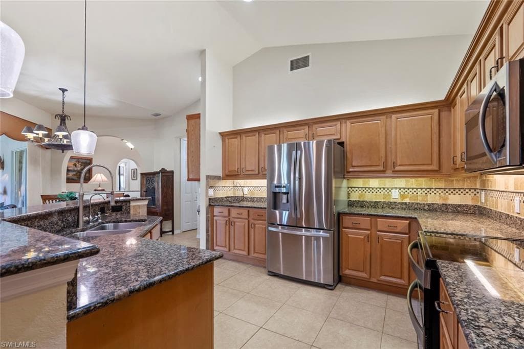 2671 72nd Ave NE, Naples, FL 34120-24