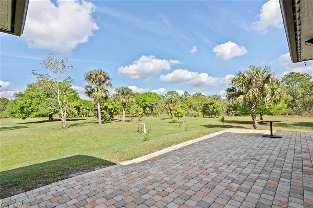2671 72nd Ave NE, Naples, FL 34120-32