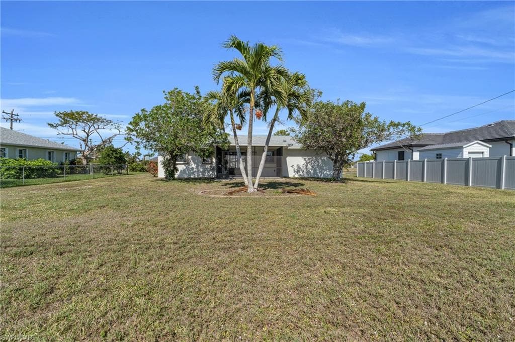 1106 Mohawk Pkwy, Cape Coral, FL 33914-20