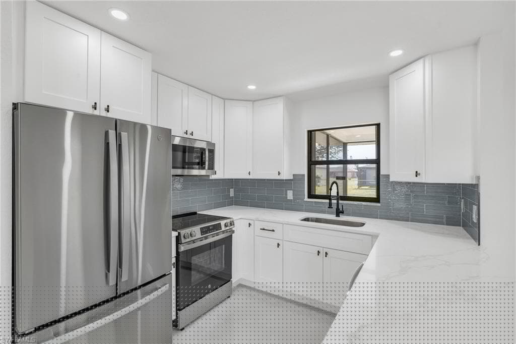 1106 Mohawk Pkwy, Cape Coral, FL 33914-4